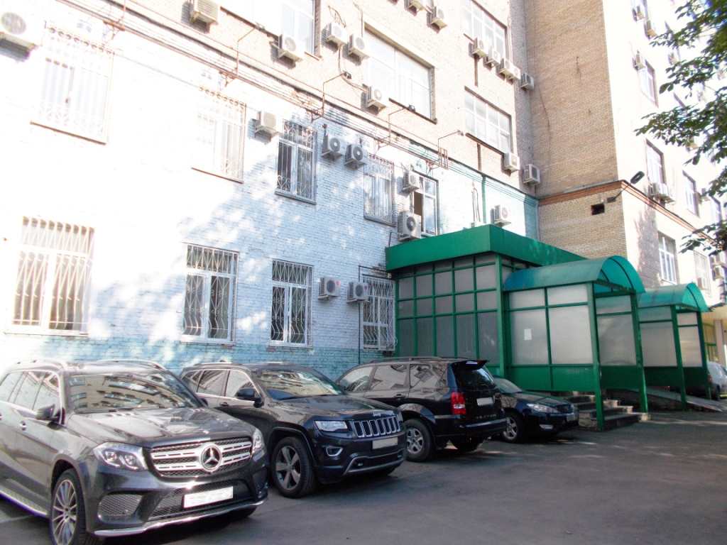 ОФИС 20 КВ.М. НА 1-М ЭТАЖЕ ЗА 36000 РУБ. В МЕСЯЦ